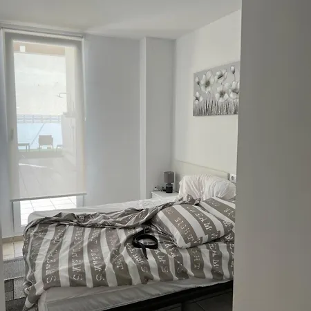 アパート Appartments